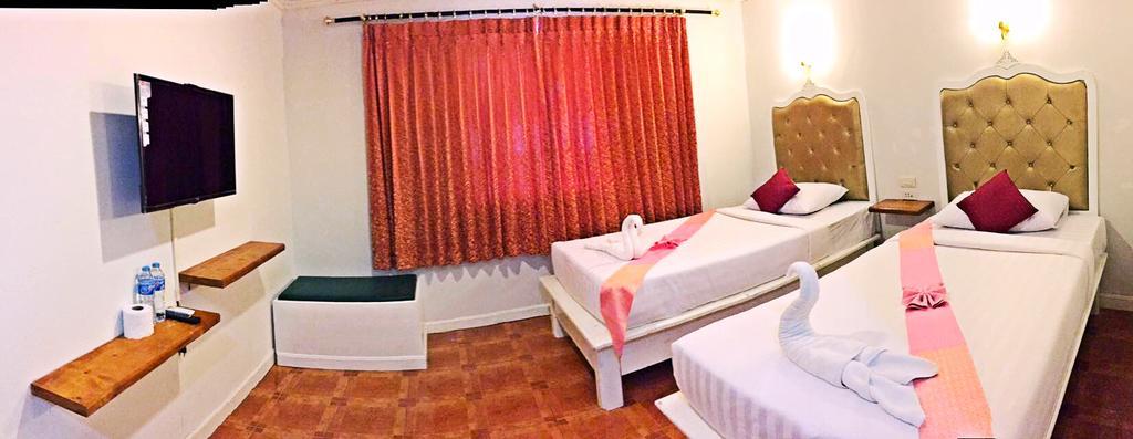 Phi Phi K House Hotel Bagian luar foto