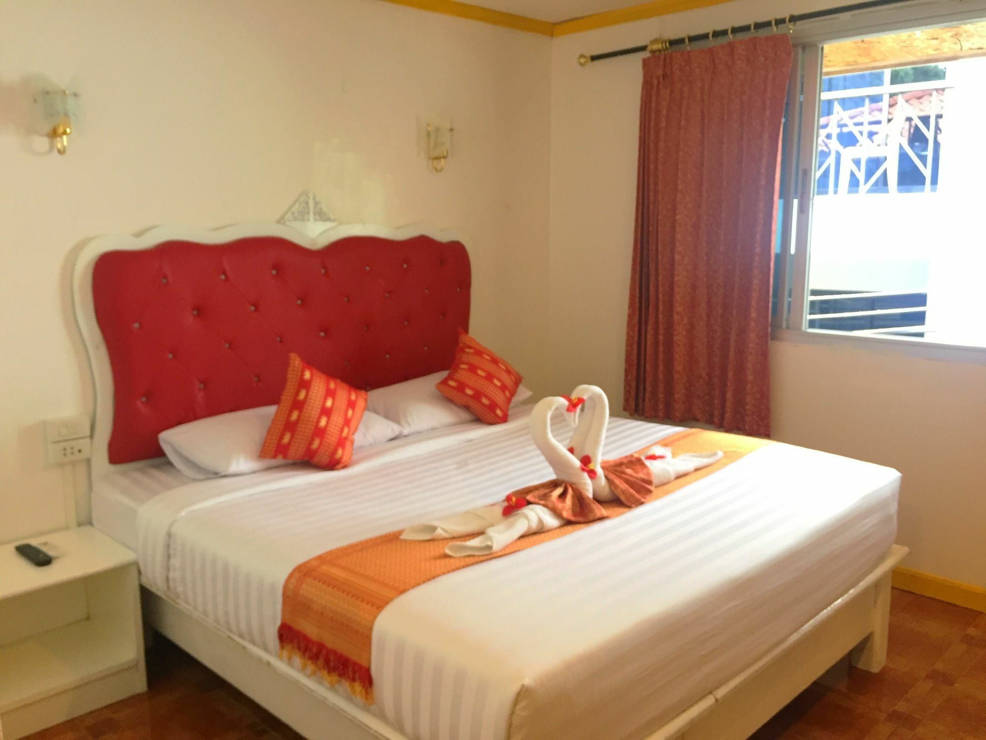Phi Phi K House Hotel Bagian luar foto